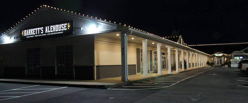 Retail and restaurant holiday lighting
